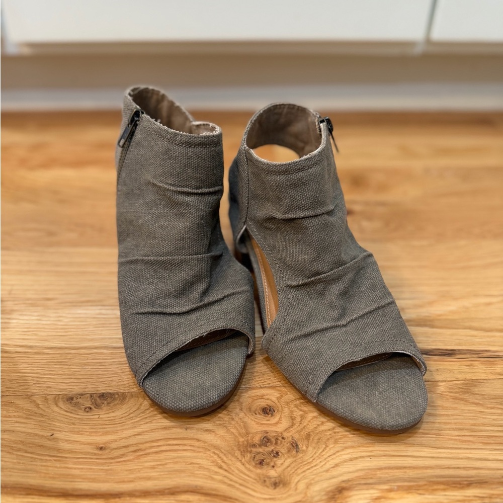 Not Rated Gray Open-Toe Heeled Boots